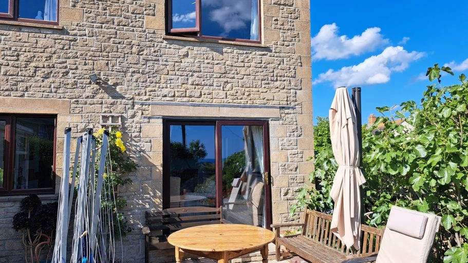 11: Weep holes were added on both trays to allow water to escape the wall before flooding the trays. 11: Weep holes were added on both trays to allow water to escape the wall before flooding the trays.