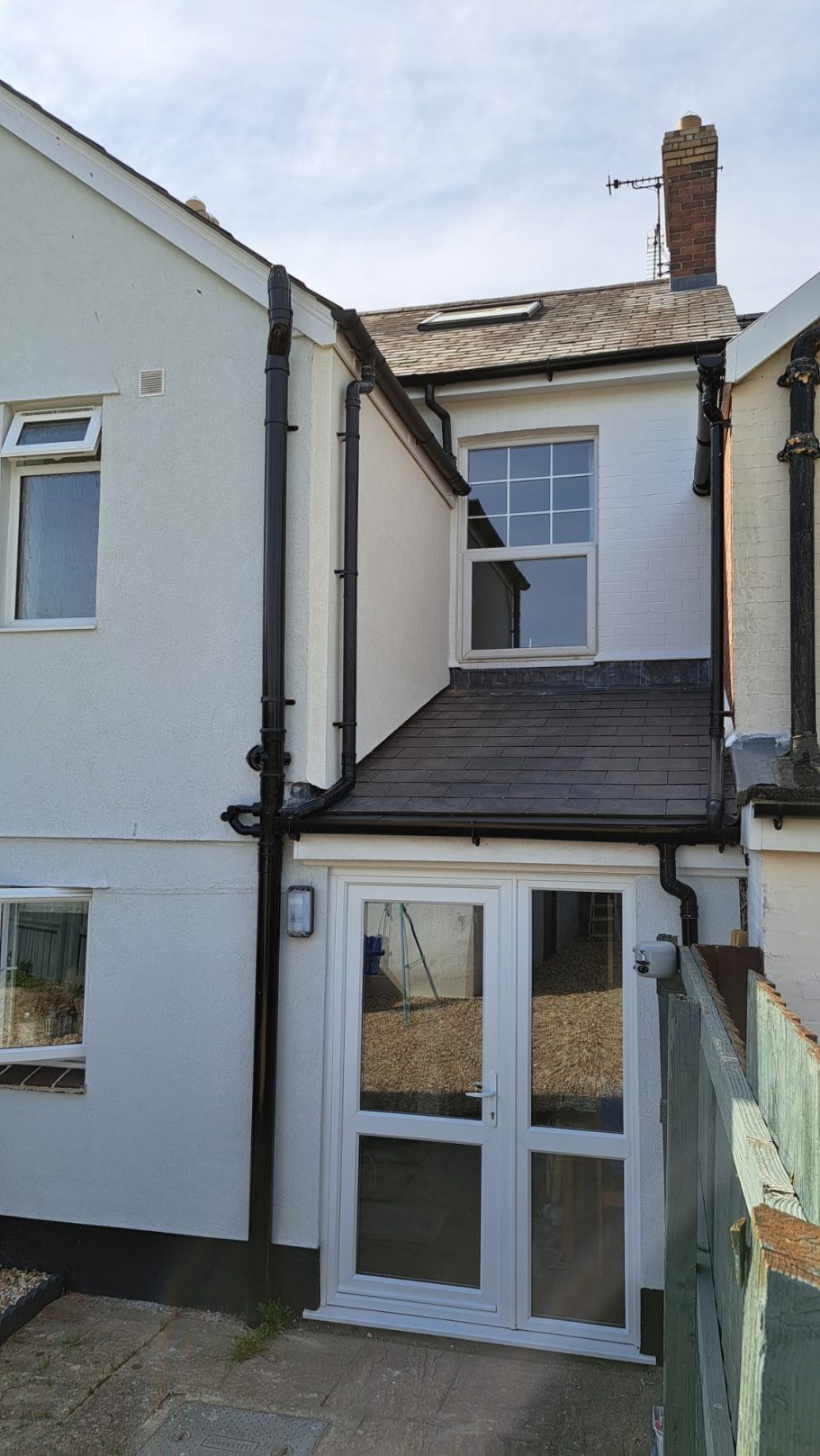 Side elevation was also insulated externally then rendered with Silicone Hybrid Render. Side elevation was also insulated externally then rendered with Silicone Hybrid Render.