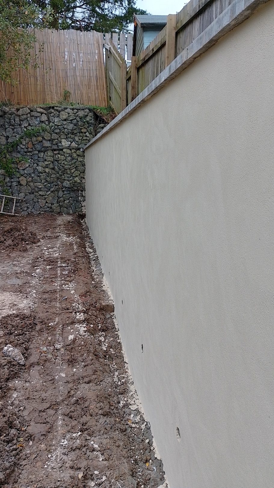 The wall is then rendered with K-REND. The wall is then rendered with K-REND.